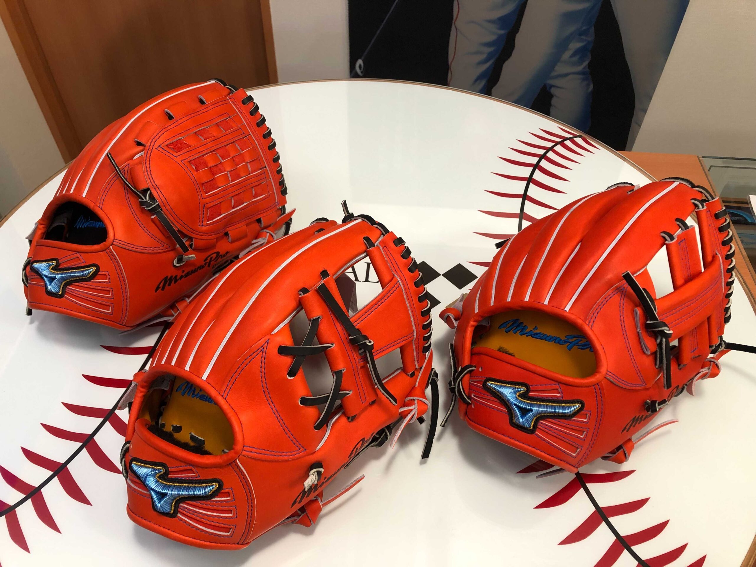 ミズノプロ オリジナルオーダーグラブ 中学硬式推奨モデル 内